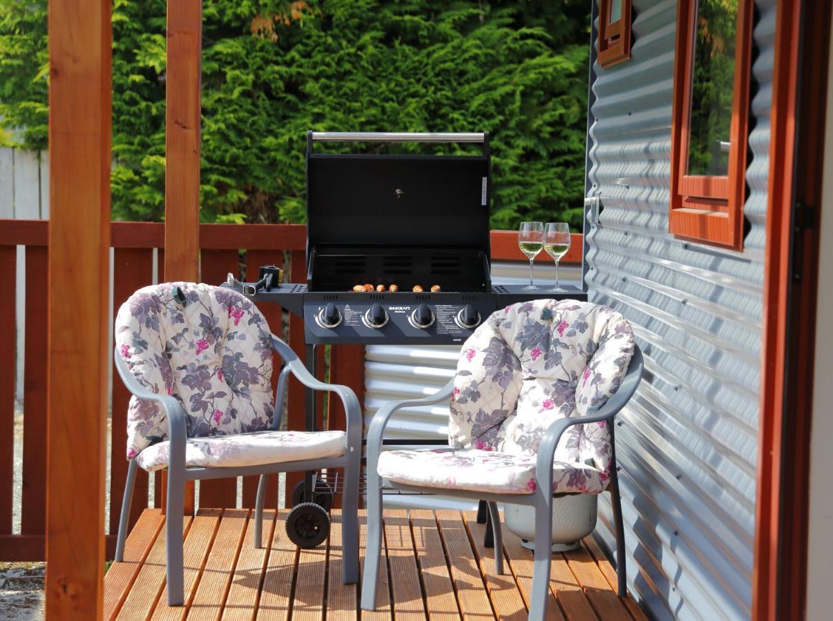 Mokonui Cottage - Te Anau Holiday Home Экстерьер фото
